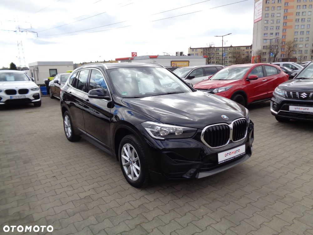 BMW X1 sDrive18d Sport Line - 4