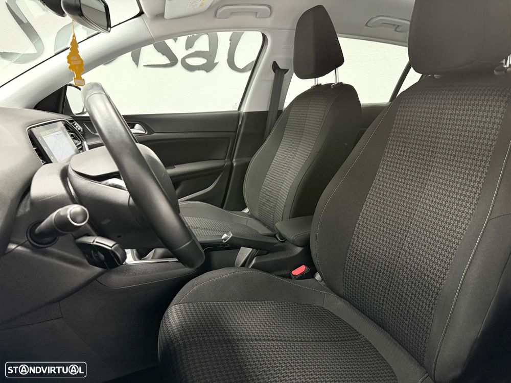 Peugeot 308 PureTech 110 Stop & Start Active - 13