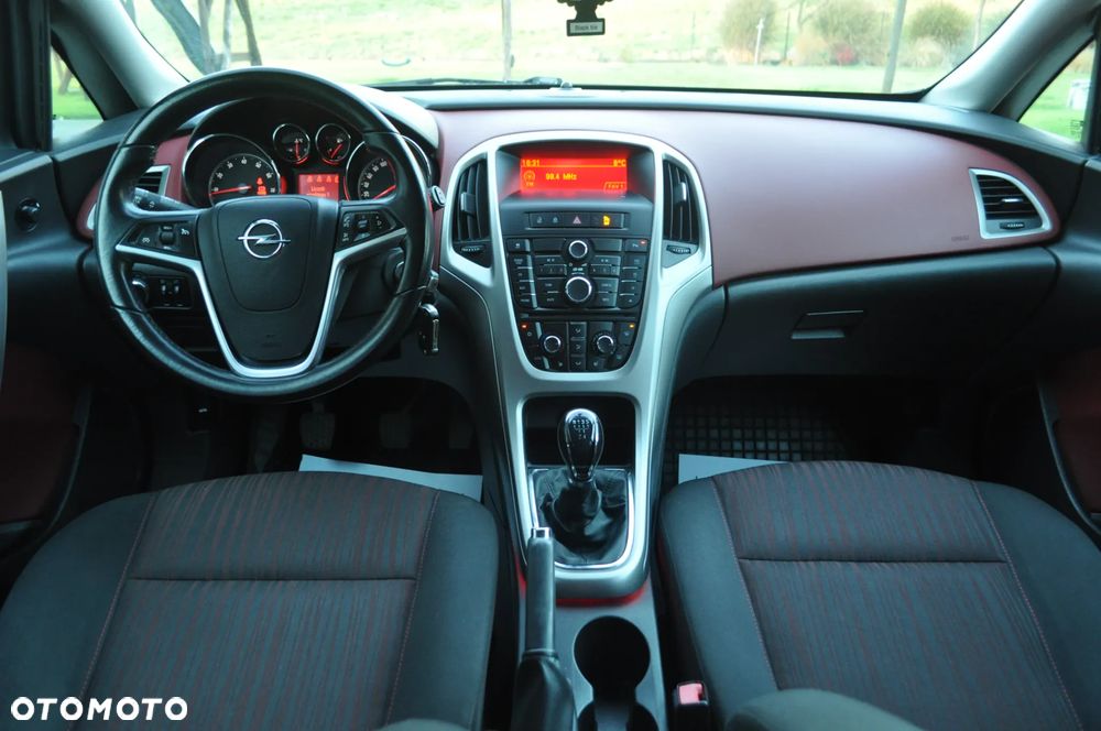 Opel Astra 1.6 Cosmo - 25
