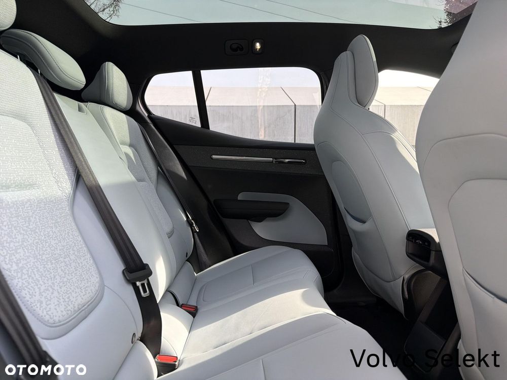 Volvo EX30 - 13
