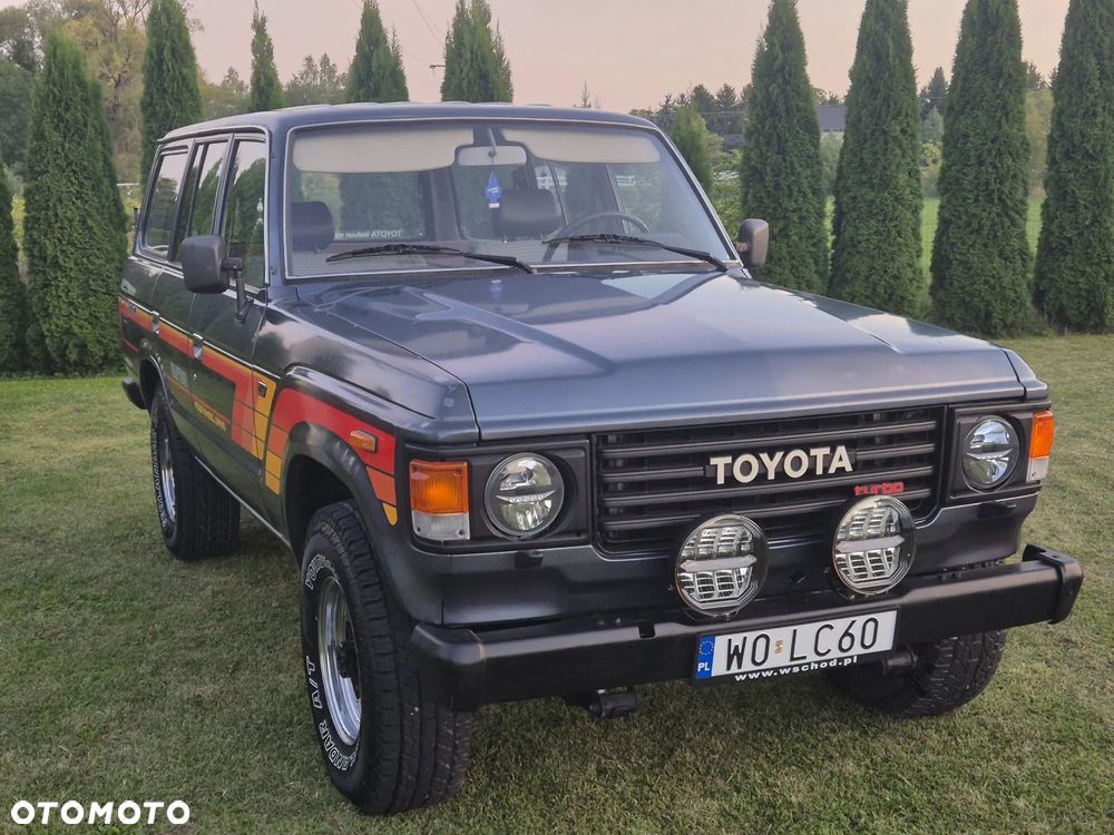 Toyota Land Cruiser - 11