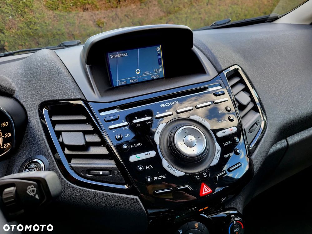 Ford Fiesta 1.0 EcoBoost STart-Stop Titanium - 33