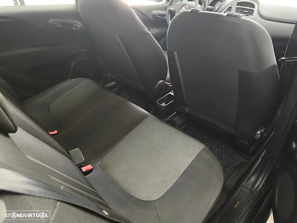 Fiat Punto 1.3 M-Jet Lounge S&S - 8