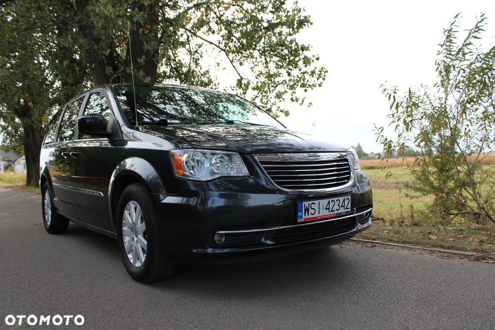 Chrysler Town & Country 3.6 Touring - 2