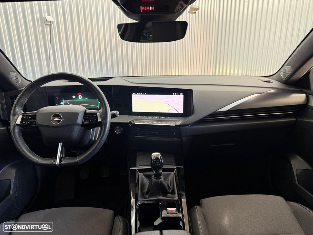 Opel Astra 1.2 T GS Line - 8