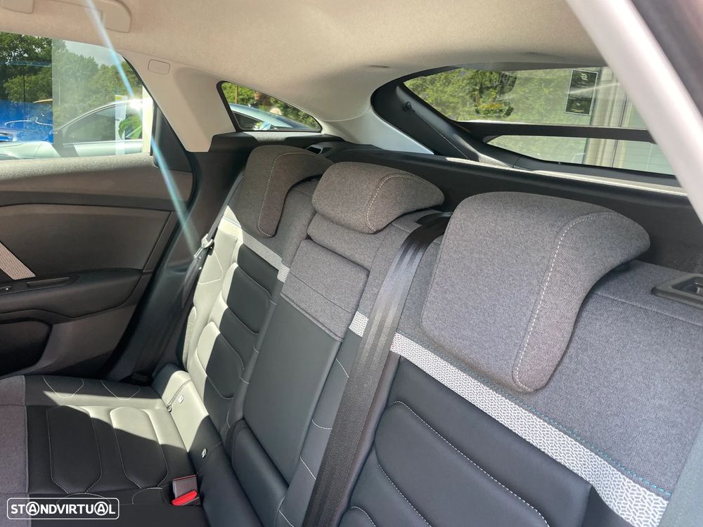 Citroën C4 1.2 PureTech Shine - 23