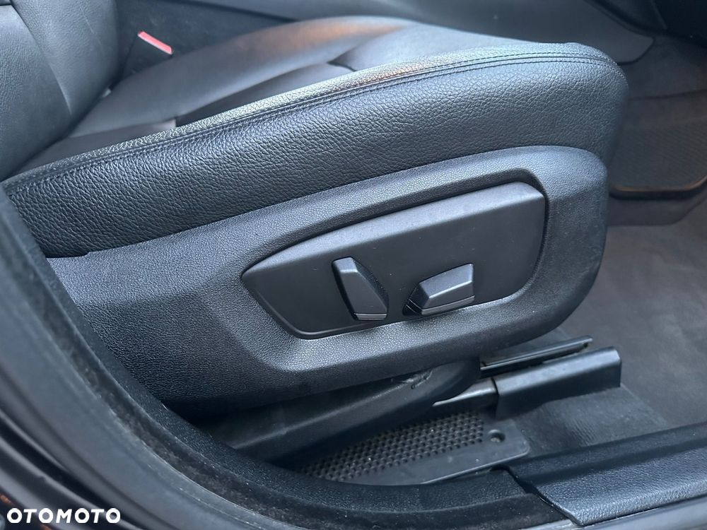 BMW 5GT 520d - 22