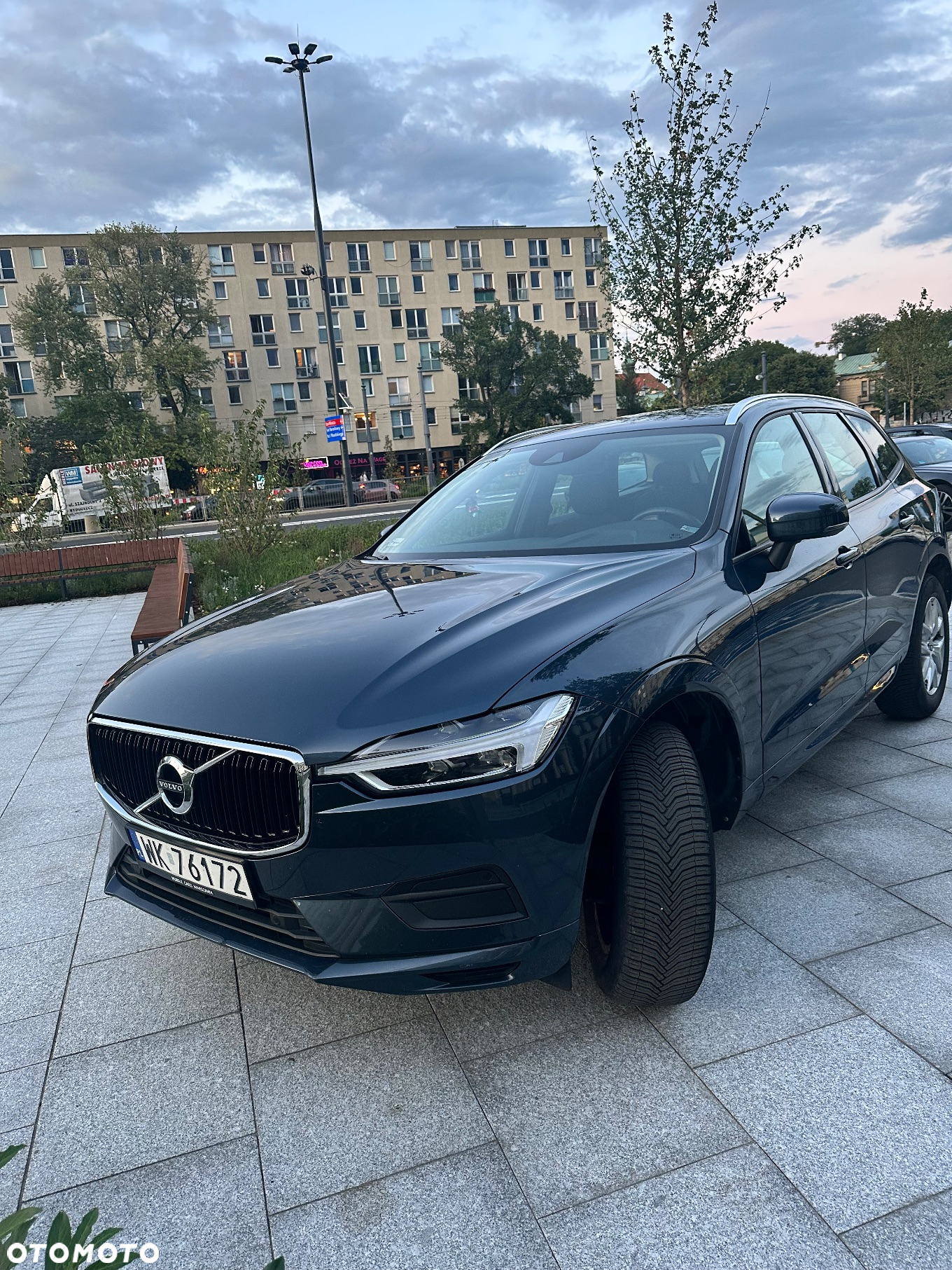 Volvo XC 60 T4 Momentum - 3