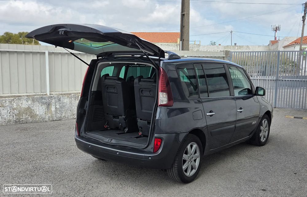 Renault Espace 2.0 dCi SE Travel 7L - 23