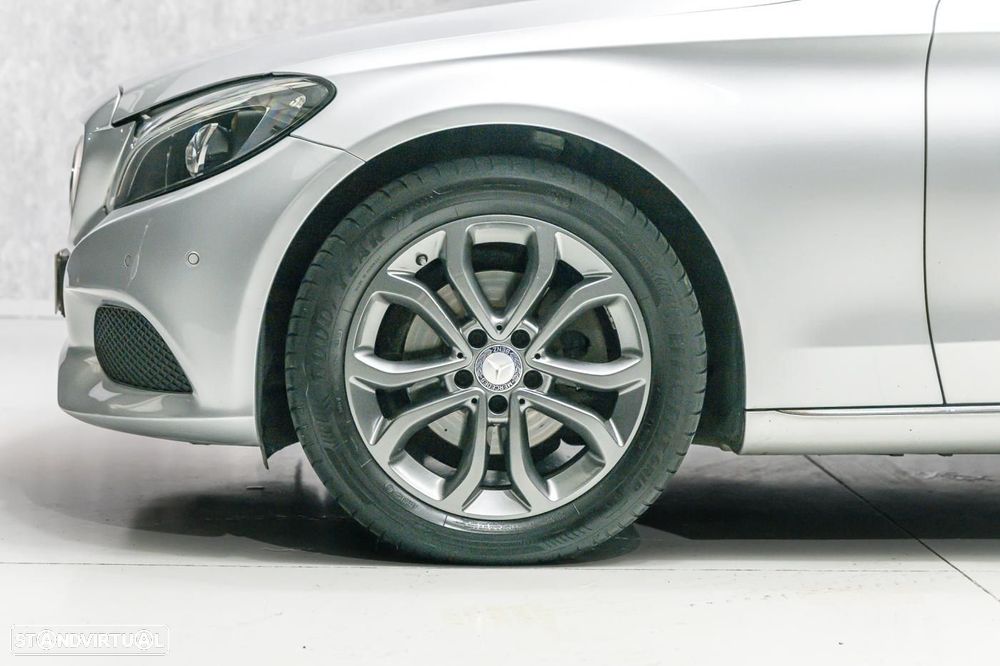 Mercedes-Benz C 200 (BlueTEC) d Station 7G-TRONIC Avantgarde - 7