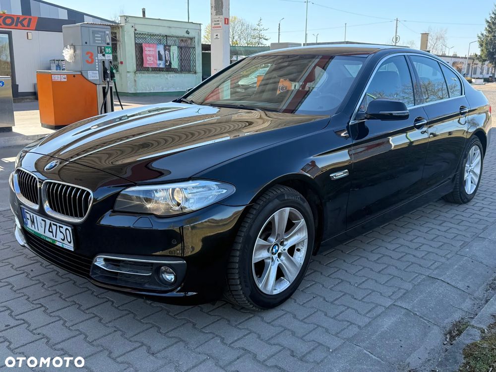 BMW Seria 5 520d Luxury Line - 1