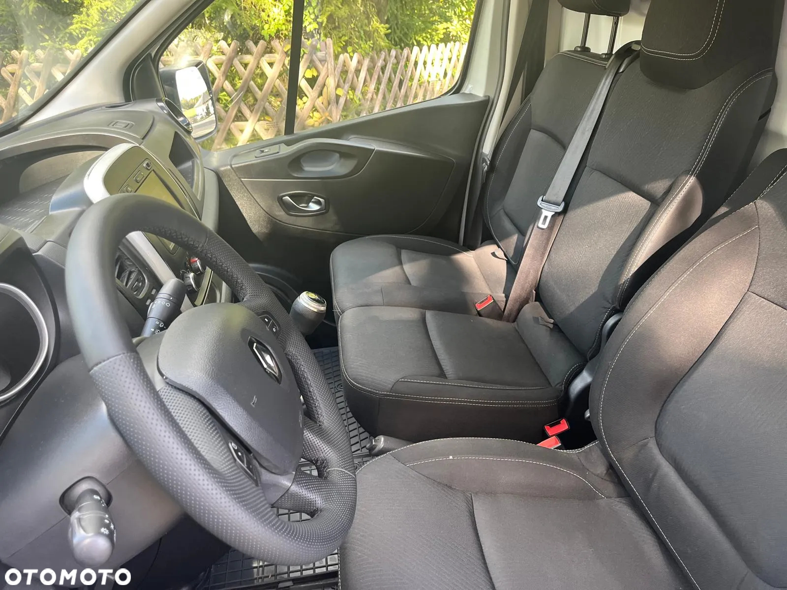 Renault Trafic - 12