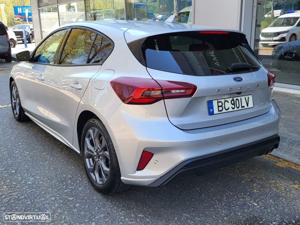 Ford Focus 1.0 EcoBoost MHEV ST-Line — fotografia 6