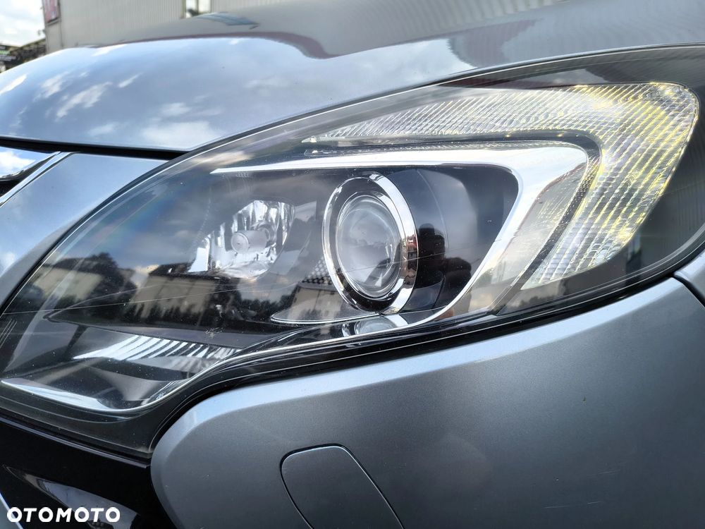 Opel Zafira 2.0 CDTI Cosmo - 29