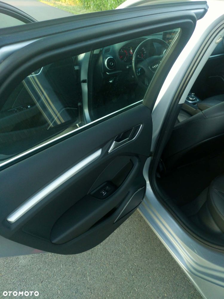 Audi A3 Sportback 2.0 TDI (clean diesel) Ambiente - 15