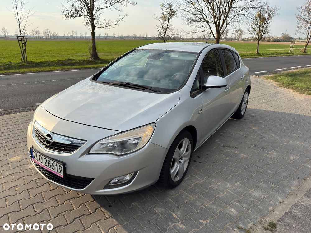 Opel Astra 1.3 CDTI Enjoy ecoFLEX - 2