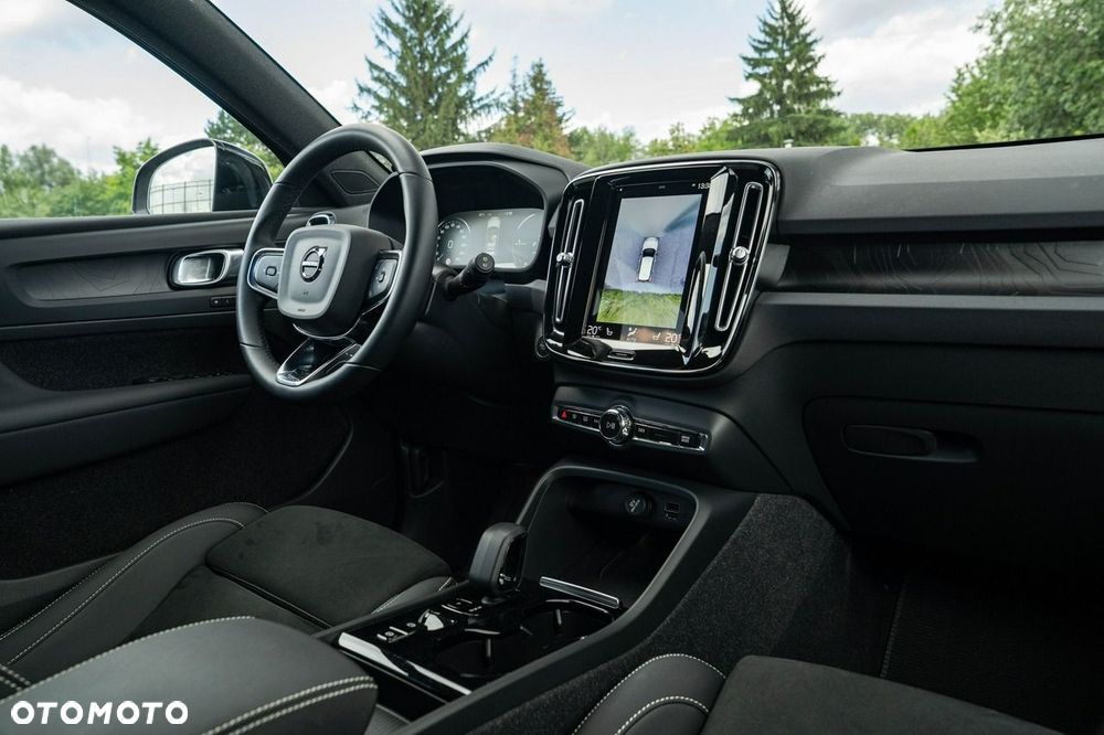 Volvo XC 40 - 24