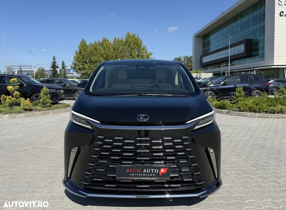 Lexus LM 350h Luxury - 9