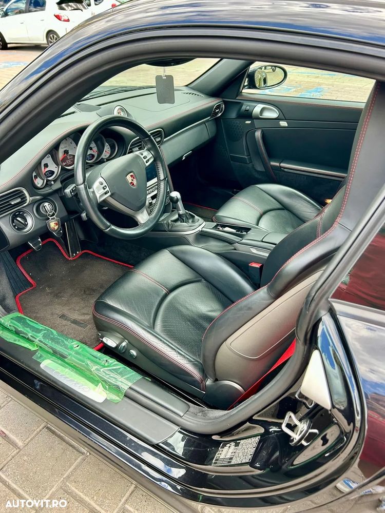 Porsche 911 Turbo - 16