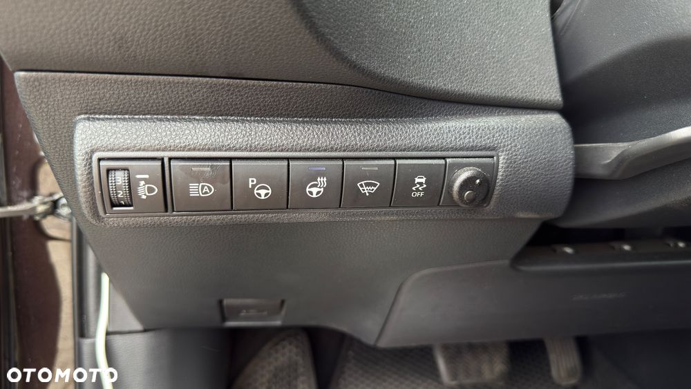 Używany Toyota Corolla 2022 - 105 000 PLN, 77 100 km - Otomoto.pl