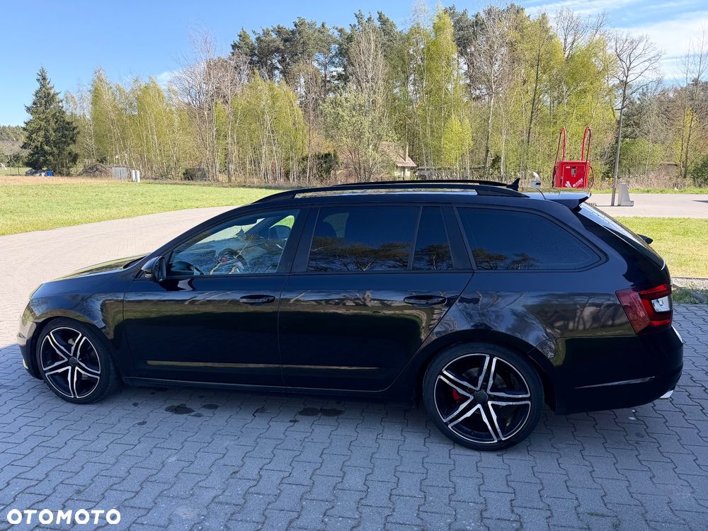 Skoda Octavia 2.0 TDI DSG RS - 3