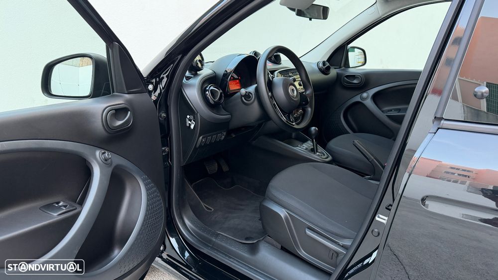 Smart ForFour EQ - 10
