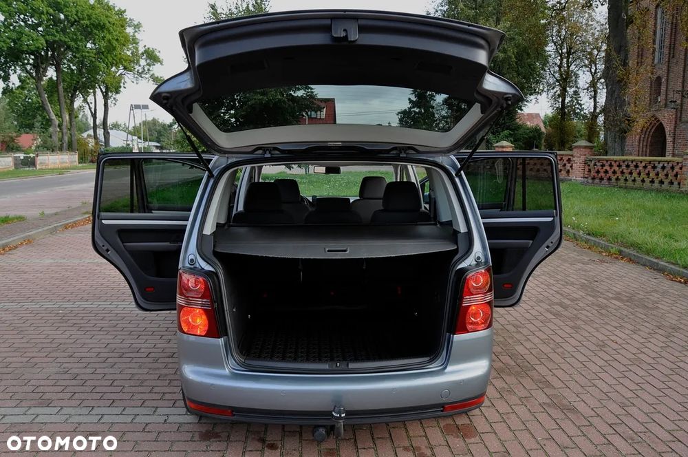 Volkswagen Touran 1.4 TSI Highline - 8