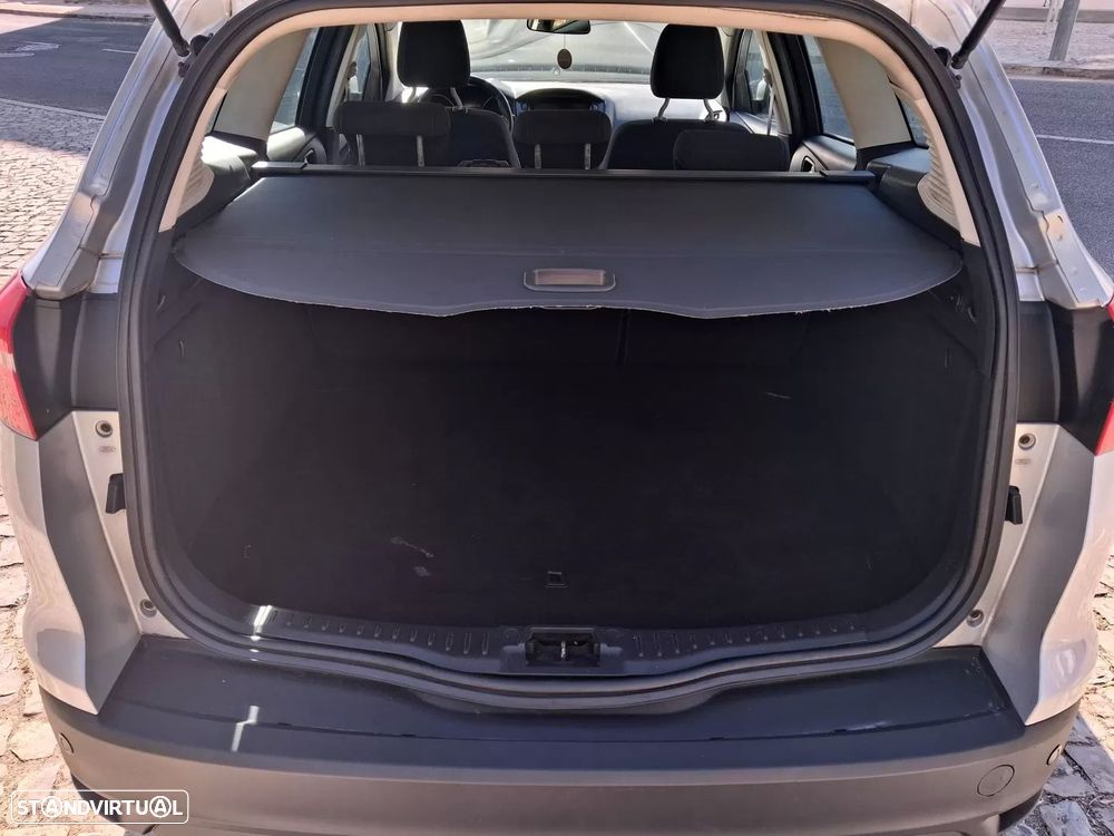 Ford Focus SW 1.6 TDCi Trend - 19