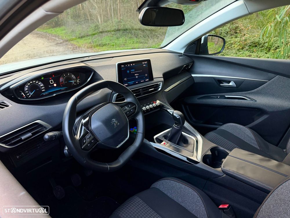 Peugeot 3008 1.6 HDi Executive - 10