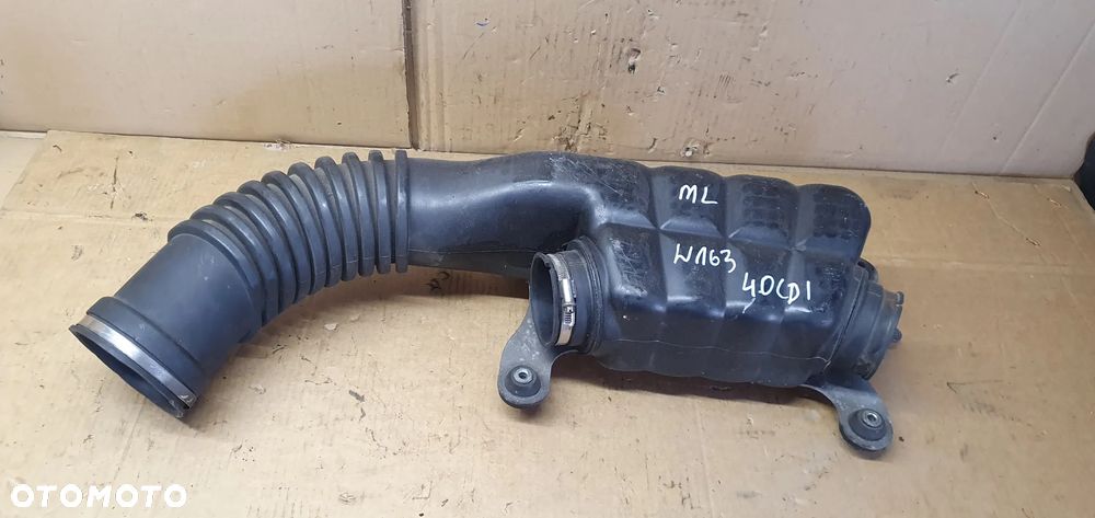 Rura dolot przewód powietrza rezonator Mercedes ML W163 4.0 CDI A6280901129 - 1
