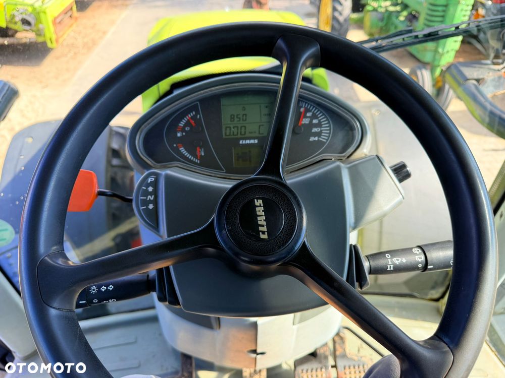 Claas Axion 810 - 17