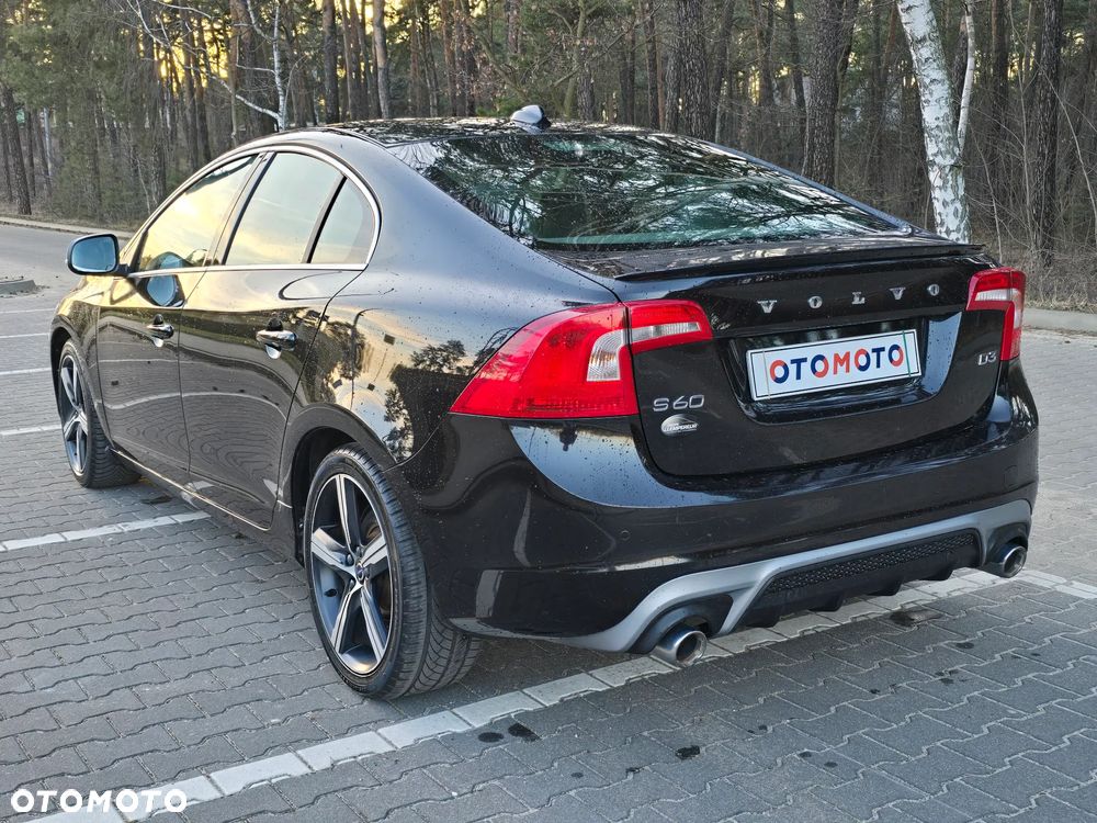 Volvo S60 D3 Geartronic RDesign - 34