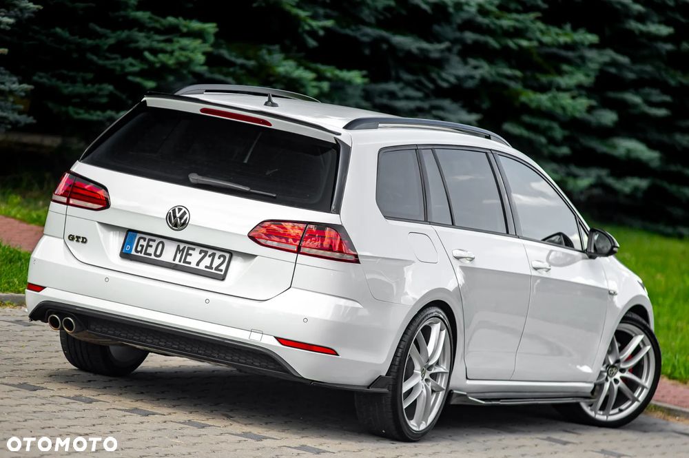 Volkswagen Golf GTD 2.0 TDI SCR DSG - 12