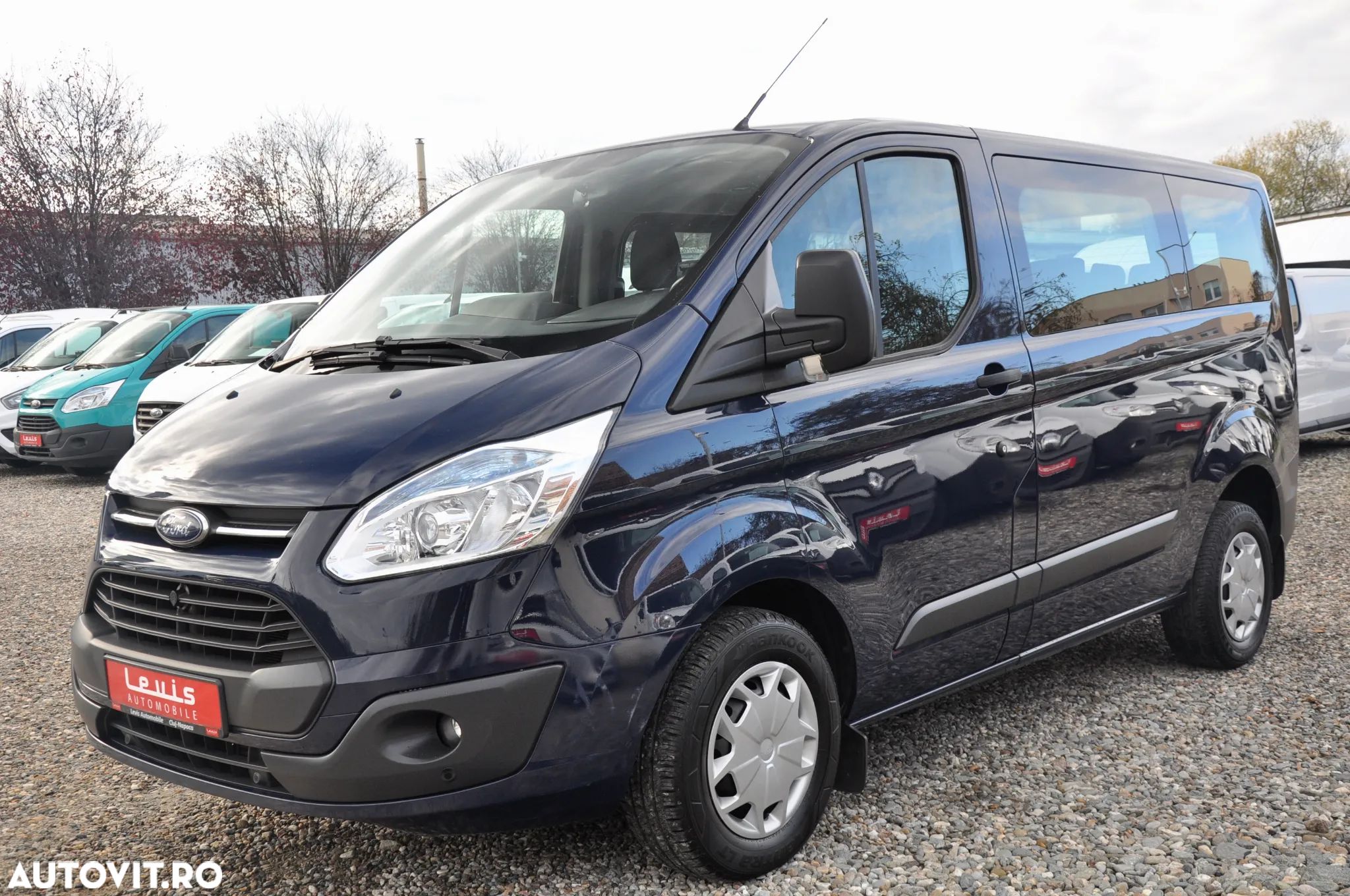 Ford Transit Custom Kombi 9 Locuri - 1