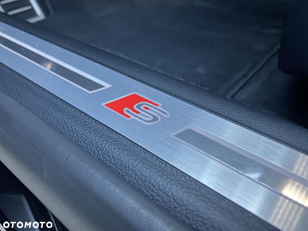 Audi S8 TFSI mHEV Quattro Tiptr - 14