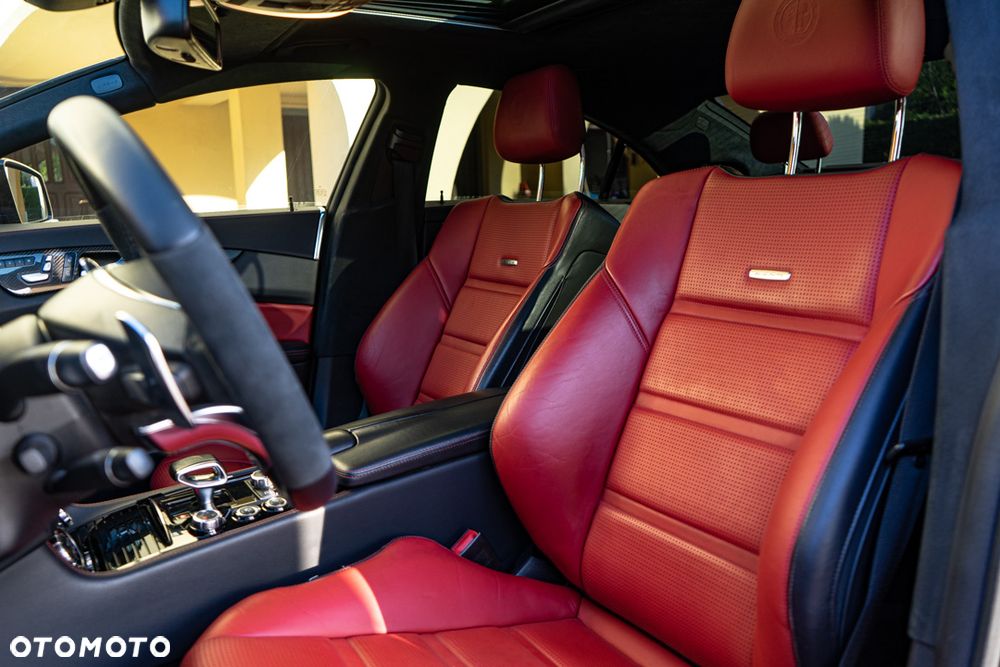 Mercedes-Benz CLS - 22