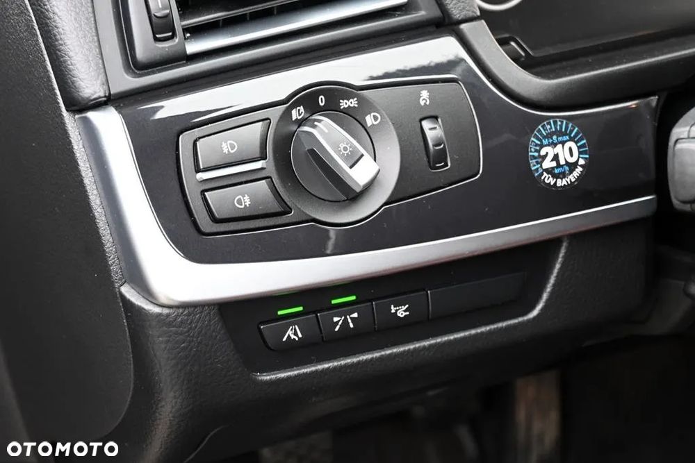 BMW Seria 5 520d Modern Line - 30