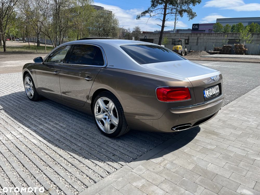 Bentley Flying Spur W12 - 11