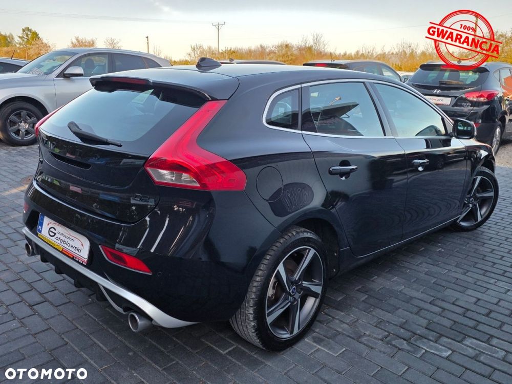 Volvo V40 D2 Drive-E R-Design Kinetic - 11
