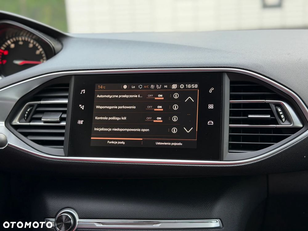 Peugeot 308 1.2 PureTech Allure S&S - 40