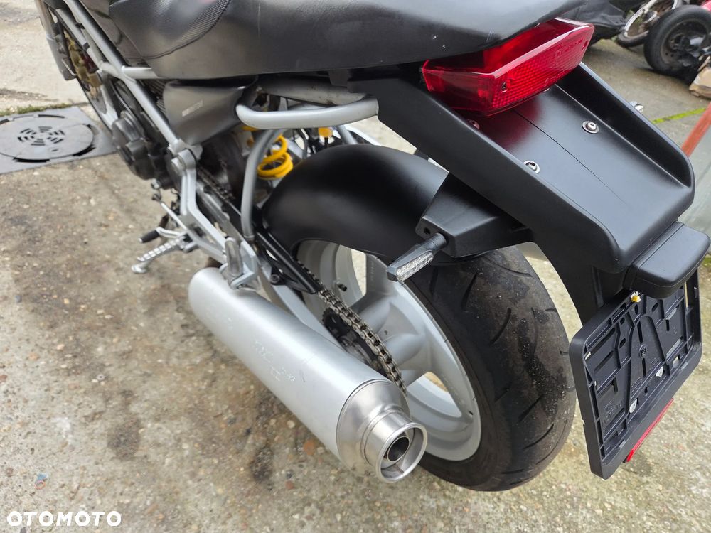 Ducati Monster - 20