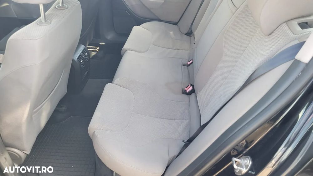 Volkswagen Passat - 10