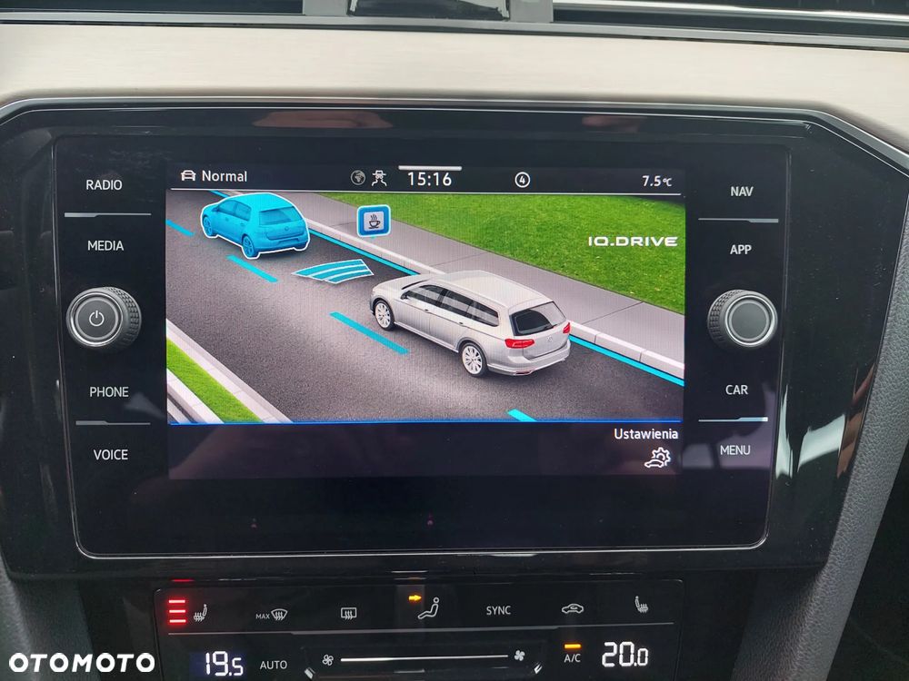 Volkswagen Passat - 17