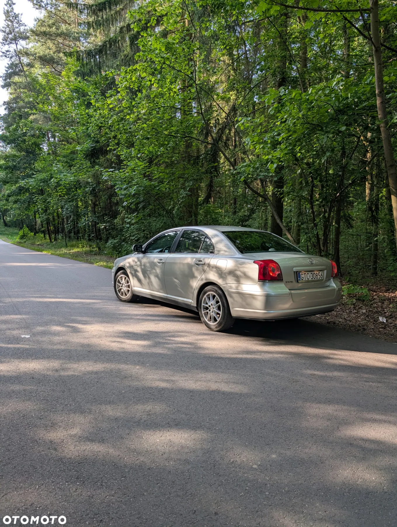 Toyota Avensis 1.8 VVT-i Luna - 15