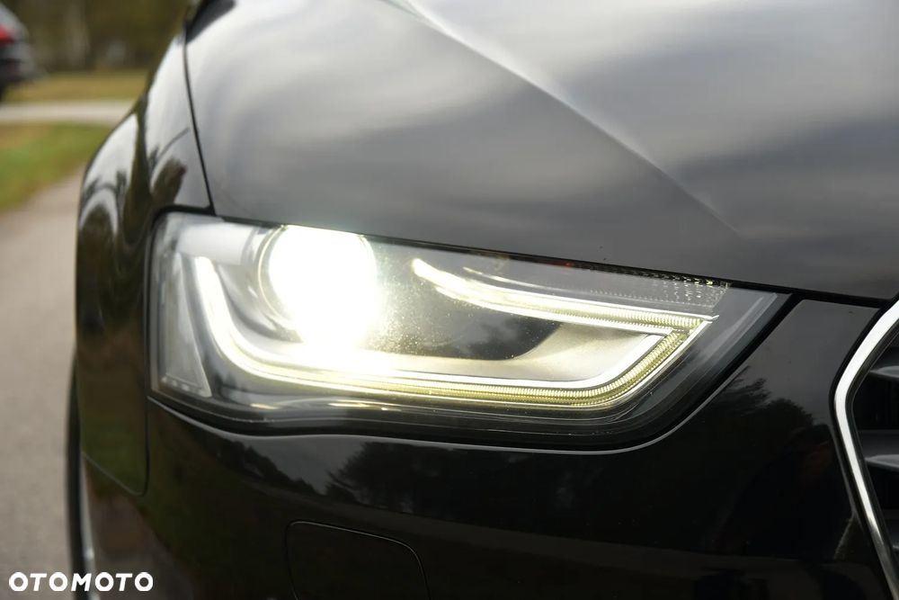 Audi A4 Limousine 1.8 TFSI S line Sportpaket - 19