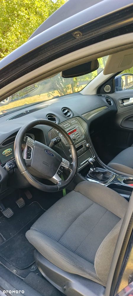 Ford Mondeo - 4