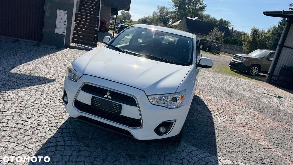 Mitsubishi ASX - 5