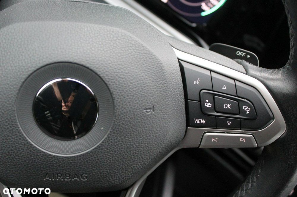 Volkswagen Golf Variant 2.0 TDI Life DSG - 27