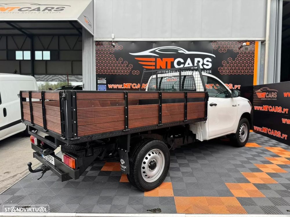 Toyota hilux 2.4 d-4d 4wd cs ch - 2