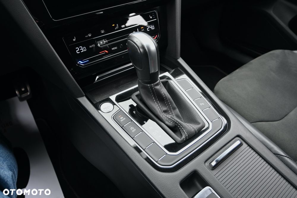 Volkswagen Arteon 2.0 TDI SCR DSG R-Line - 14